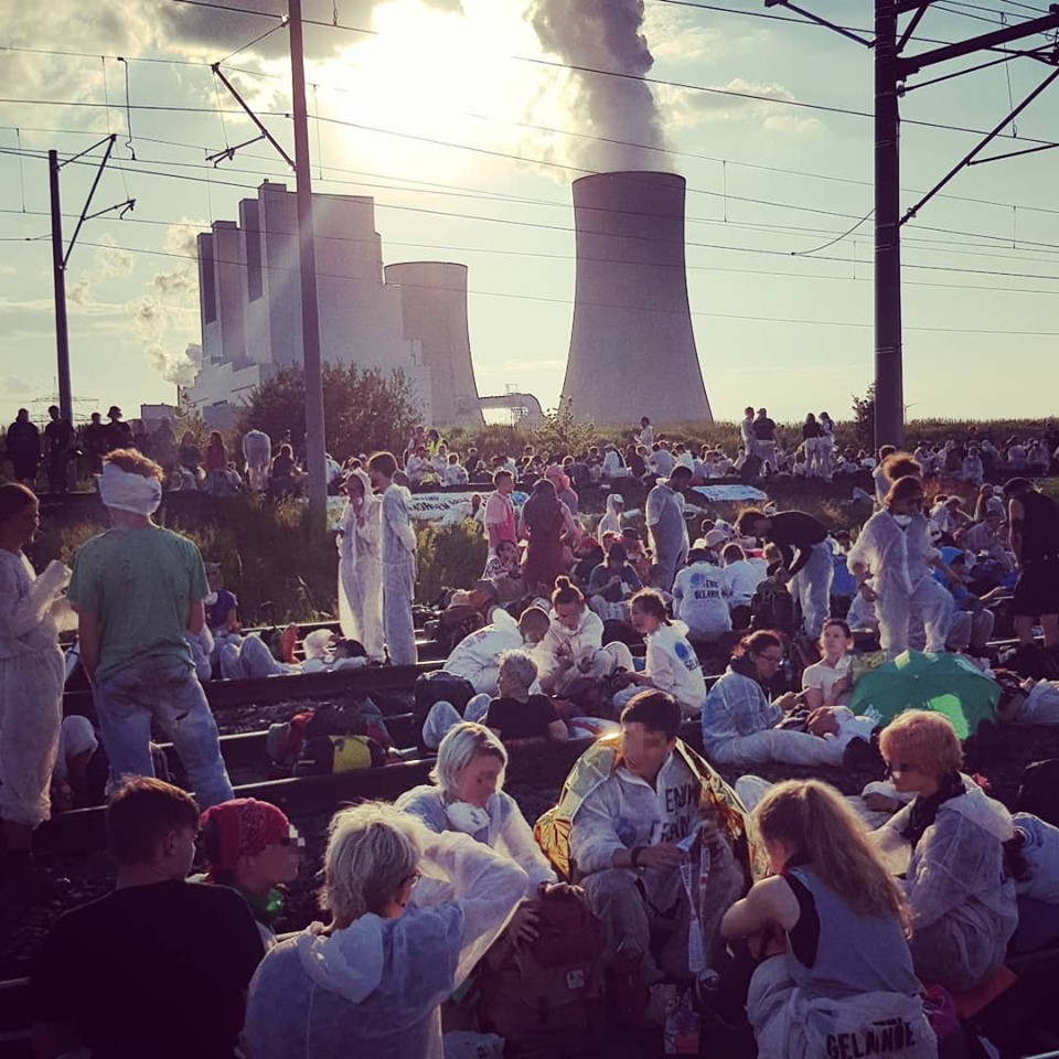 Klima! Klima! Klima! Auswertungsveranstaltung nach den internationalen Massenprotesten von Fridays for Future und Ende Gelände + Ausstellungseröffnung „Klimaaktivist*innen in Aktion“