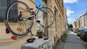 Staatsregierung gibt zu, dass sie ihre Ziele beim Radwege-Bau verfehlen wird – Ausbauoffensive starten!